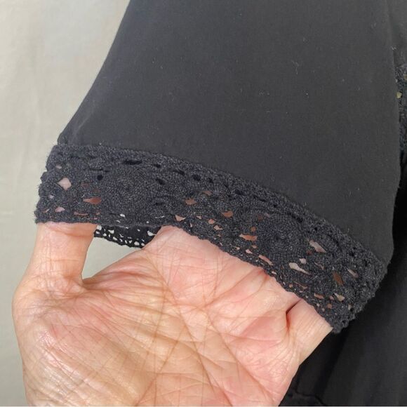 URBAN OUTFITTERS ALICE & UO ELEONORA CROCHET INSET DRESS - Picture 11 of 16